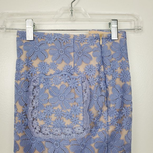 English Factory Blue Floral Lace Nude Colored Lining Pencil Skirt, S - Picture 6 of 13